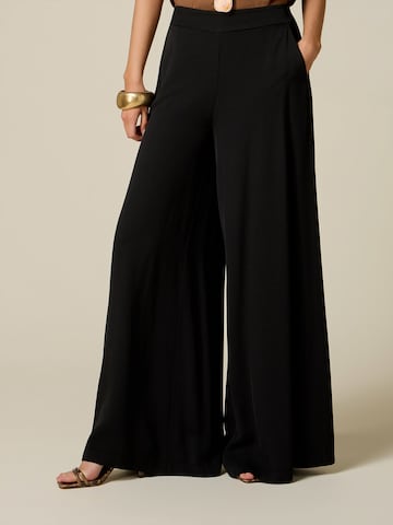 oltre Baggy Pants in Black