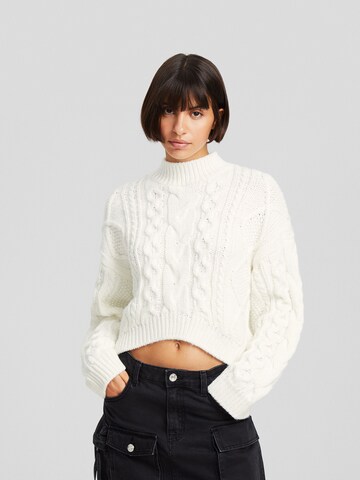 Bershka Sweater in Beige: front