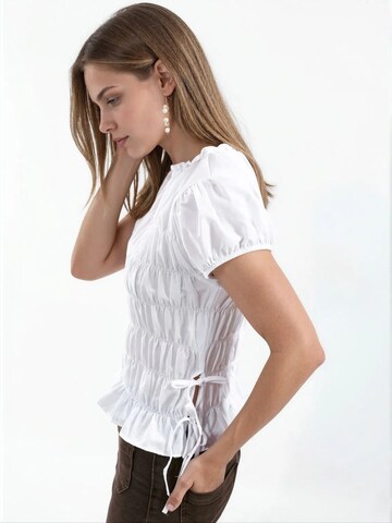 Busem Bluse‌‌‌‌‌‌‌‌‌ in Weiß