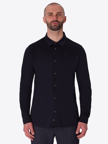 Distretto12 - Ajuste regular Camisa 'Menta' en azul: frente