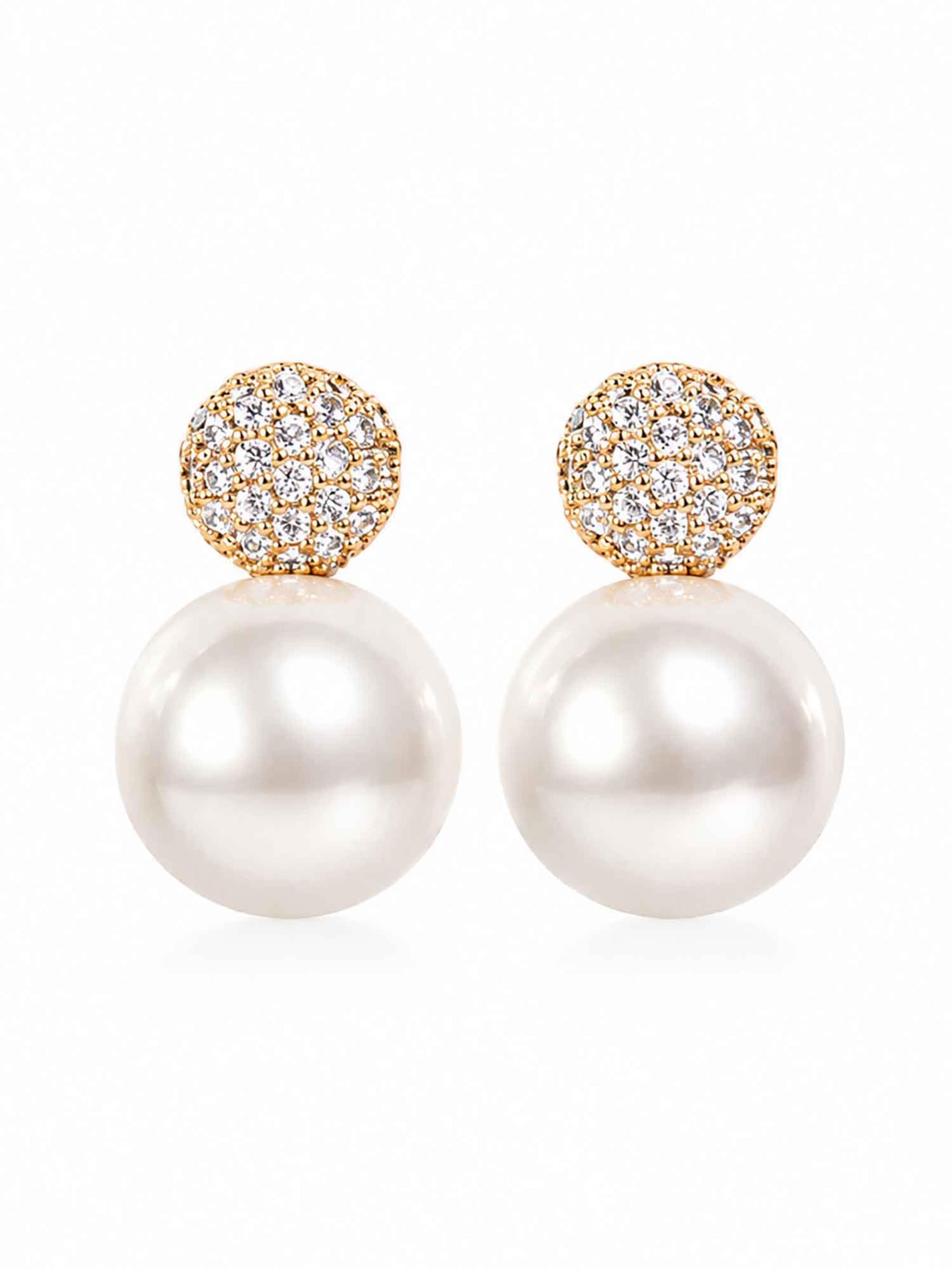 RteRme Earrings 'Saffira Earrings' in Gold: front