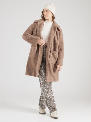 PIECES Curve Between-seasons coat 'PCNADDY' in Grey