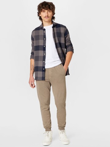 Coupe regular Chemise 'Bethel Club' Scalpers en gris