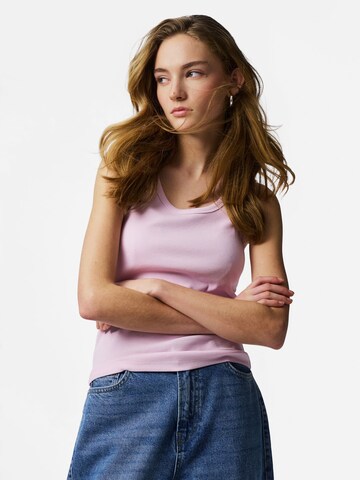 Top 'PCMay' di PIECES in rosa