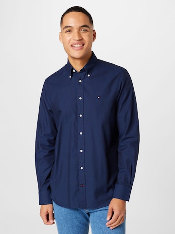 Tommy Hilfiger Tailored - Ajuste regular Camisa en azul: frente