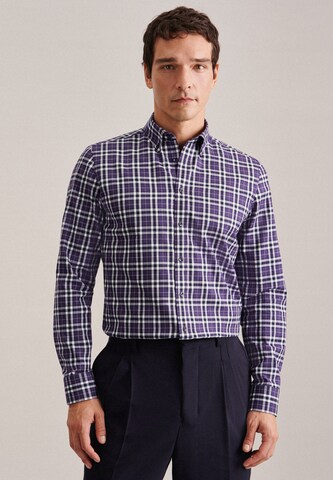 Coupe regular Chemise business ' Shaped ' SEIDENSTICKER en violet : devant