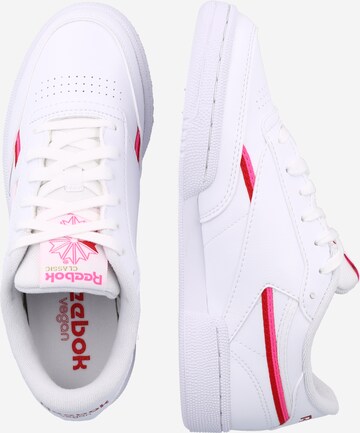 Reebok Matalavartiset tennarit 'Club C 85' värissä valkoinen