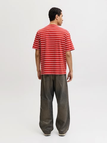 Tricou 'JORNORREBRO' de la JACK & JONES pe roșu