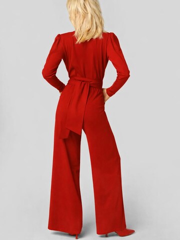Madnezz House - Macacões em vermelho