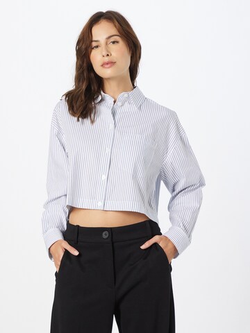 Oval Square Blouse in Wit: voorkant