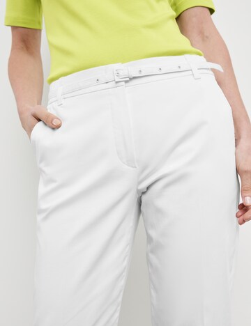 Coupe slim Pantalon à plis GERRY WEBER en blanc