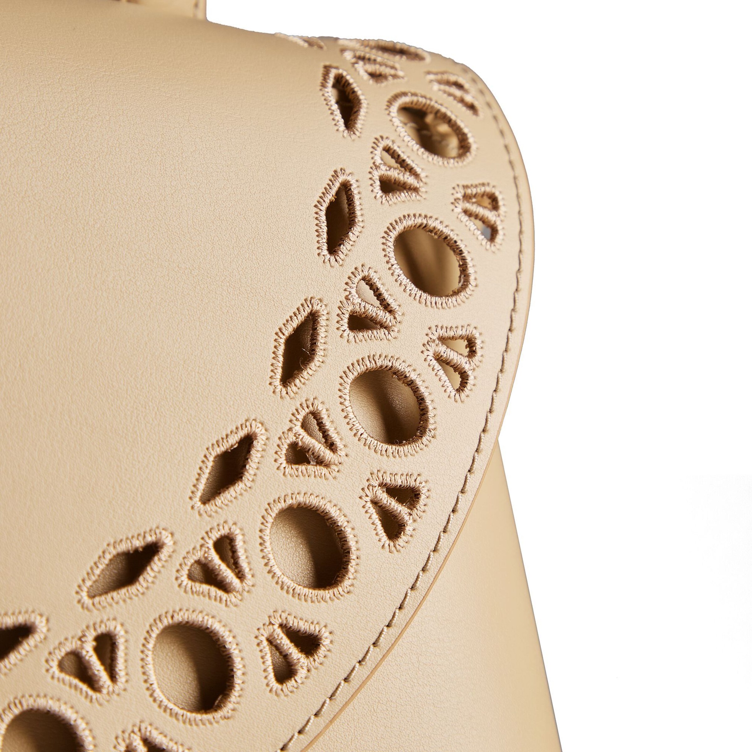 Borsa a spalla 'Nikla' di Coccinelle in beige