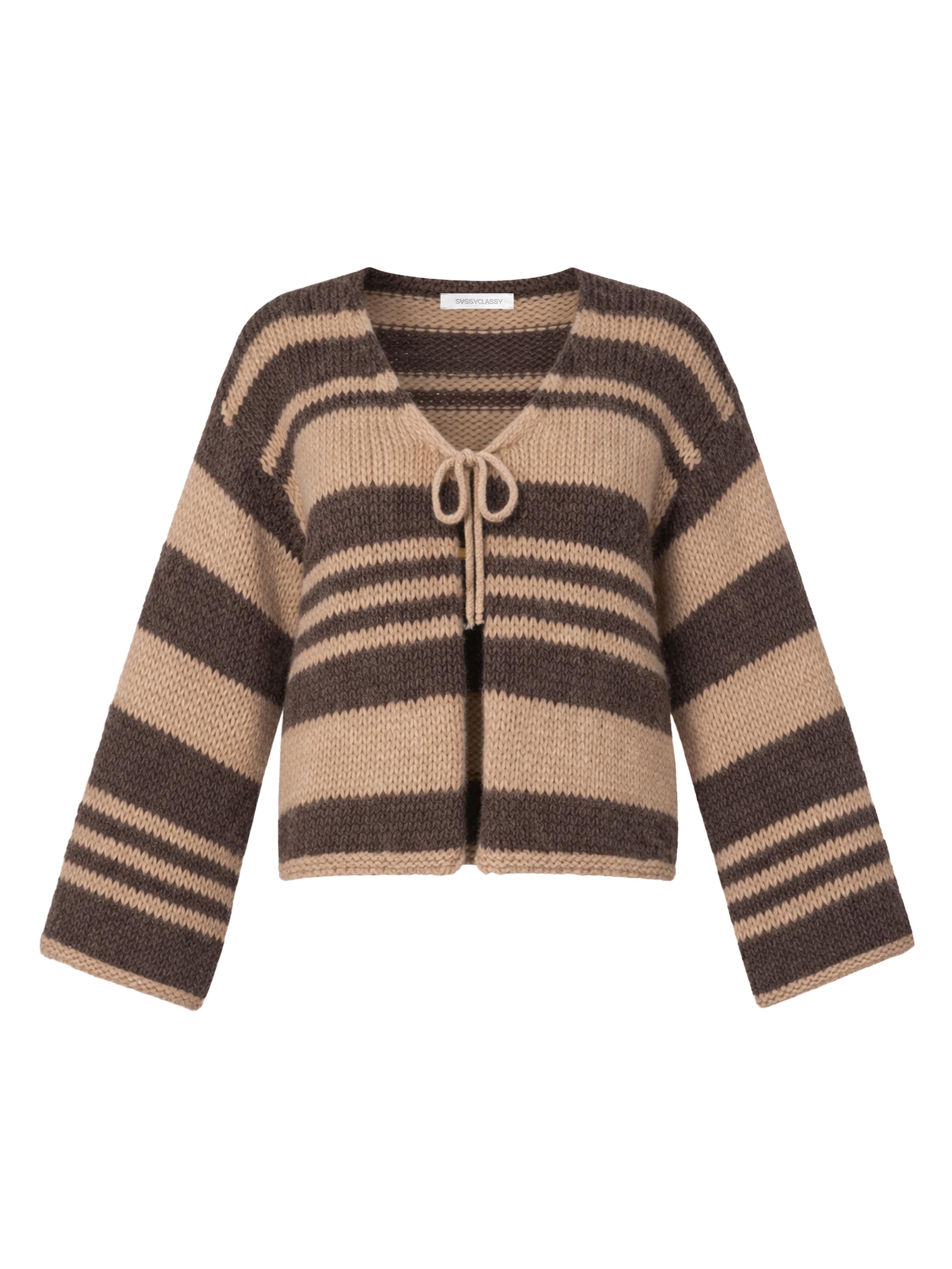 SASSYCLASSY Strickjacke‌‌‌‌‌‌ in Braun: Vorderseite