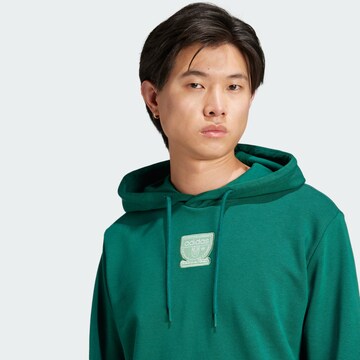 ADIDAS ORIGINALS Sweatshirt in Green