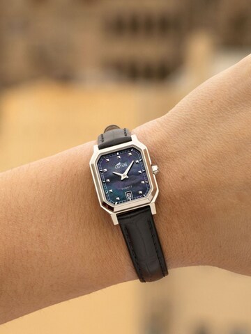Lotus Analog Watch in Black