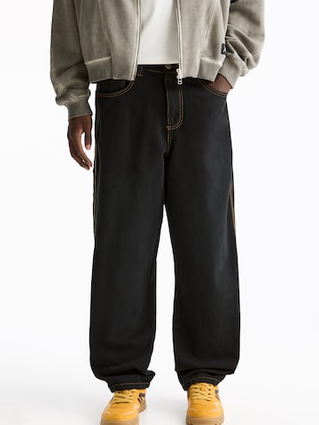 Pull&Bear Loosefit Cargobroek in Zwart: voorkant