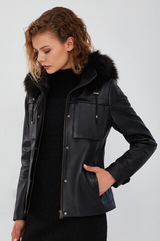 Derimod Jacke in Schwarz