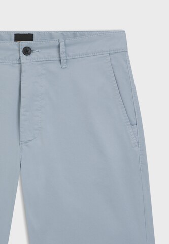 BOSS Slimfit Shorts in Blau