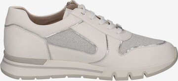 CAPRICE Sneakers in White