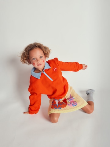 Felpa 'TWO-TONE POLO LOVES YOU SWEATSHIRT' di Maru + Bo in rosso