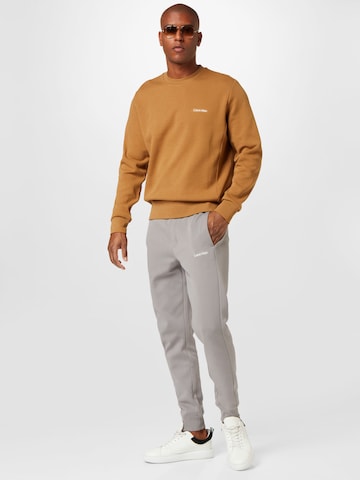 Calvin Klein Tapered Παντελόνι σε γκρι