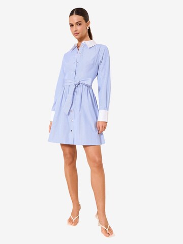 Lipsy Košilové šaty – modrá: přední strana