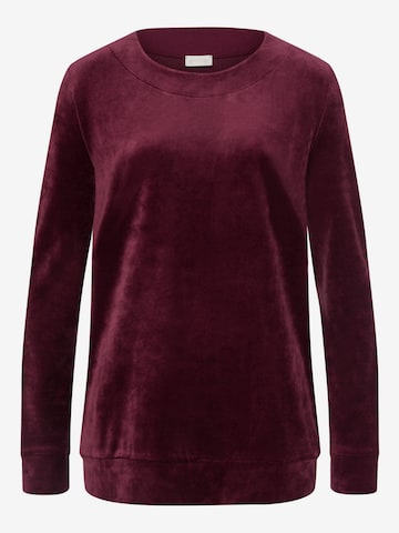 Hanro Sweatshirt ' Favourites ' in Red: front