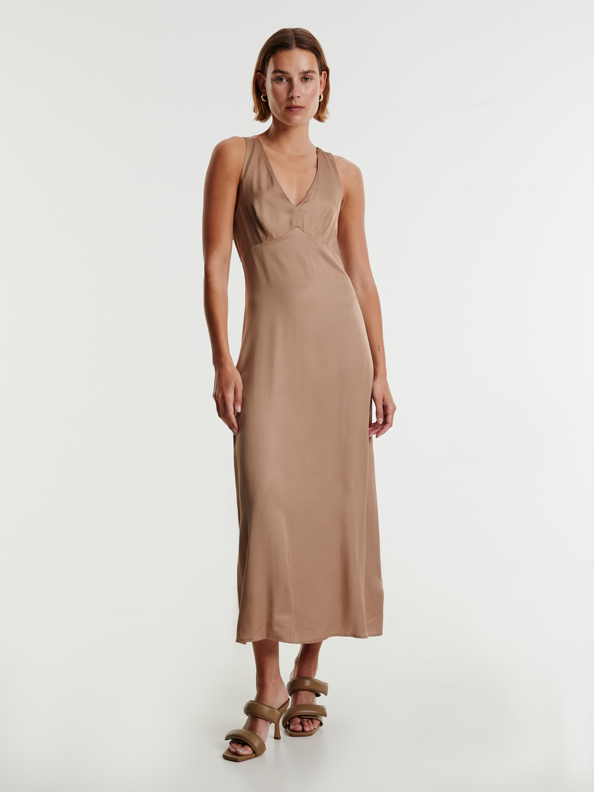 EDITED Producten Jurk 'Clover' Bruin