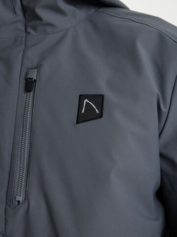 Veste outdoor 'Return Mount' CHASIN' en gris