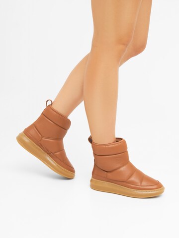 Ivylee Copenhagen Boots 'Moon' in Braun