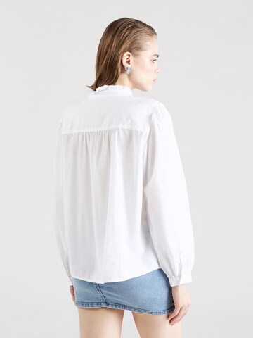 Emily Van Den Bergh - Blusa en blanco