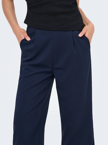 Regular Pantaloni cutați 'JDYGEGGO' de la JDY pe albastru