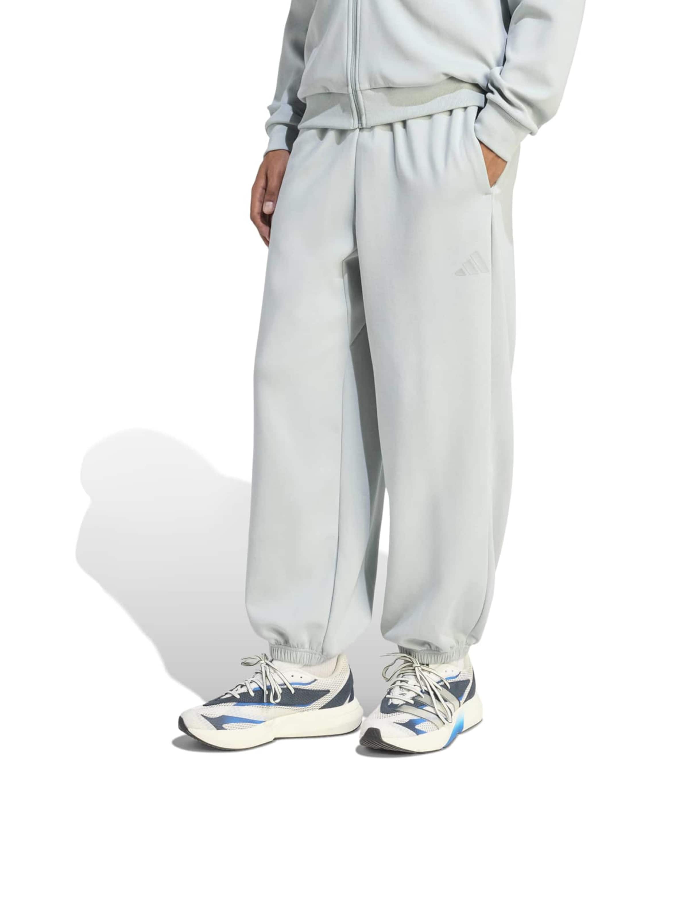 Effilé Pantalon de sport 'Soft Luxe' ADIDAS SPORTSWEAR en vert : devant