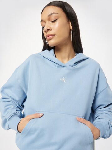 Calvin Klein Jeans Sweatshirt in Blau