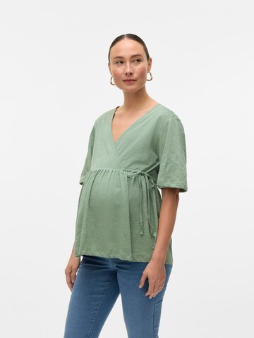 Maglietta 'MLKALYNA TESS' di MAMALICIOUS in verde