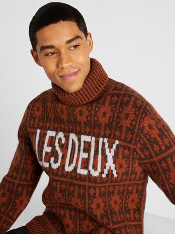 Les Deux Pullover 'Ezra' in Braun