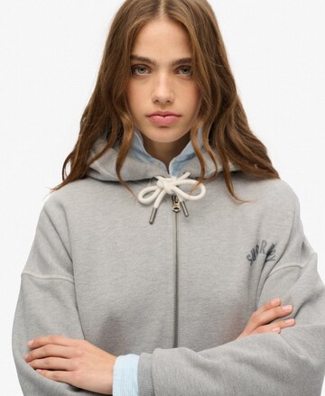 Veste de survêtement Superdry en gris