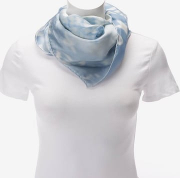 Louis Vuitton Scarf & Wrap in One size in Blue: front