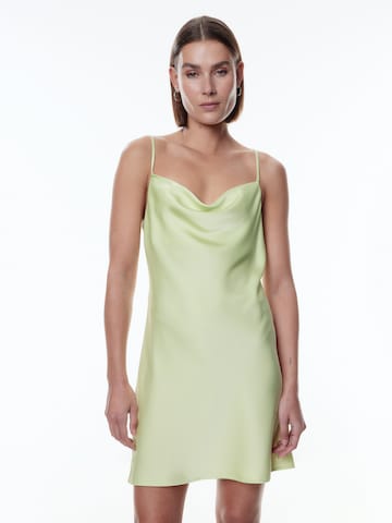 EDITED - Vestido 'Jessie' en verde: frente