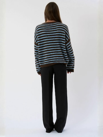 TEESHOPPEN Sweater ' Sienna ' in Blau