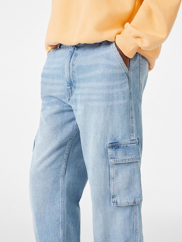 Tapered Jeans de la Bershka pe albastru