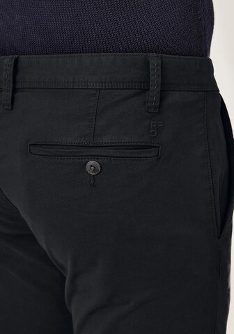 REDPOINT Slim fit Chino Pants in Black