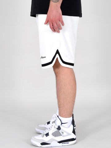 Adam Loosefit Sporthose 'Sweatshorts Basketball Shorts'‌‌‌‌‌‌‌‌‌ in Weiß