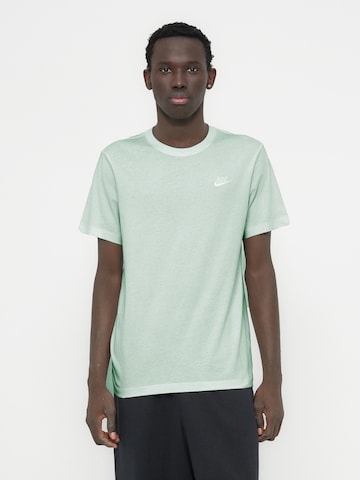 Nike Sportswear Regular Fit T-Shirt 'CLUB' in Grün: Vorderseite