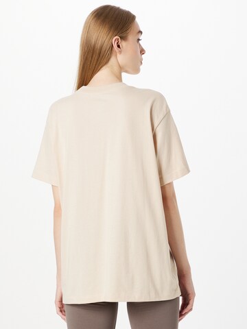 Nike Sportswear Shirt 'Essential' in Beige