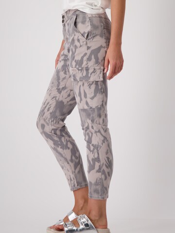 Coupe slim Pantalon cargo monari en beige