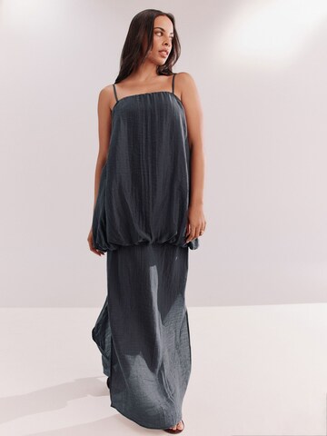 Next Top in Blau