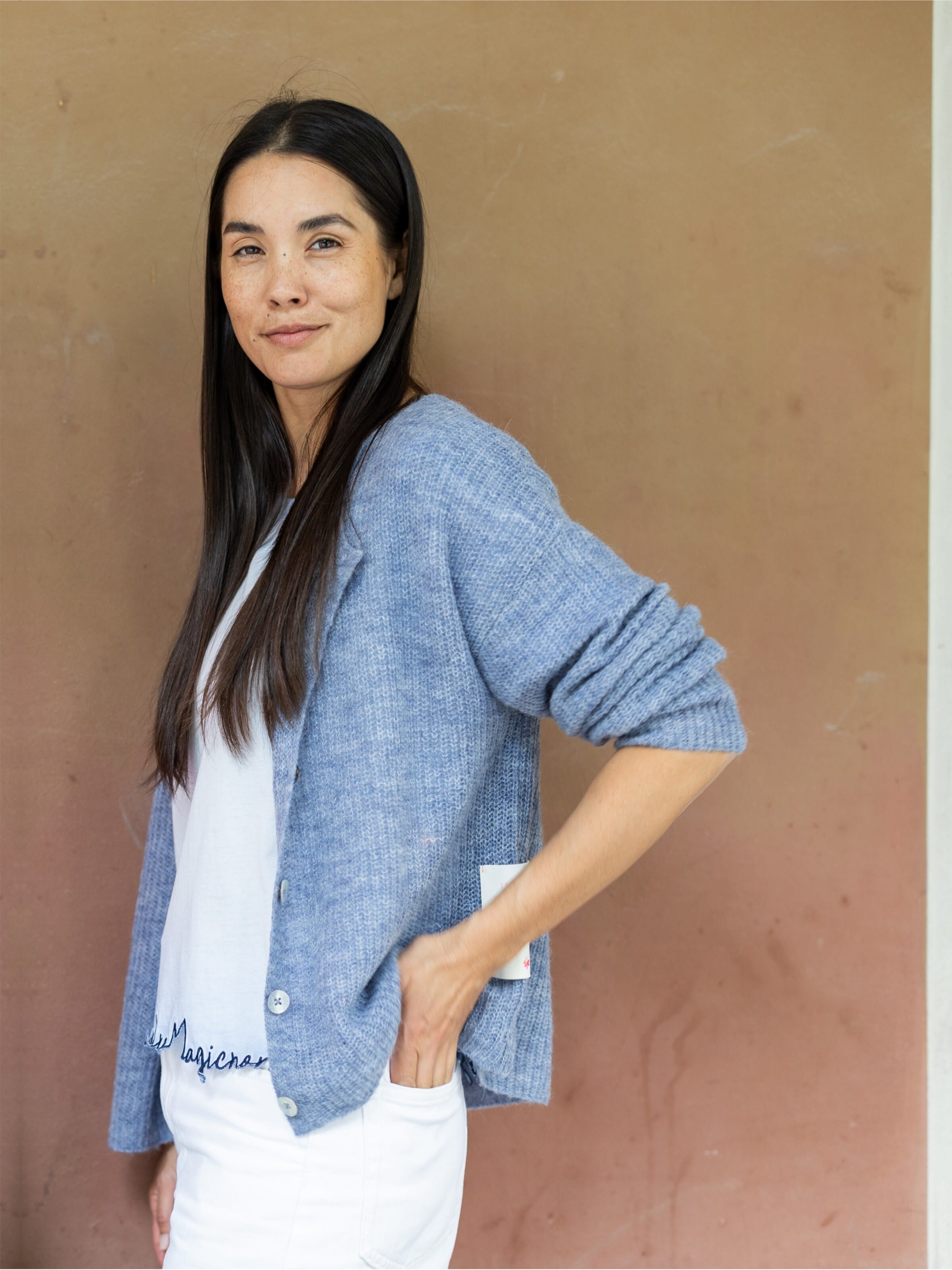 LIKS. Munich Gebreid vest 'Strickjacke leichte Rippenstruktur aus Alpaka-Woll-Mischung - BiancaC' in Blauw