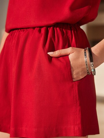 Next - regular Pantalón en rojo