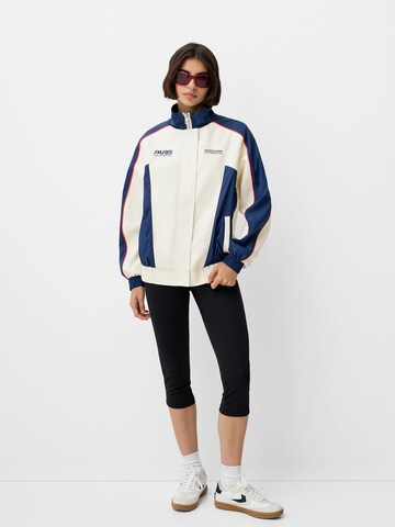 Veste mi-saison Bershka en blanc